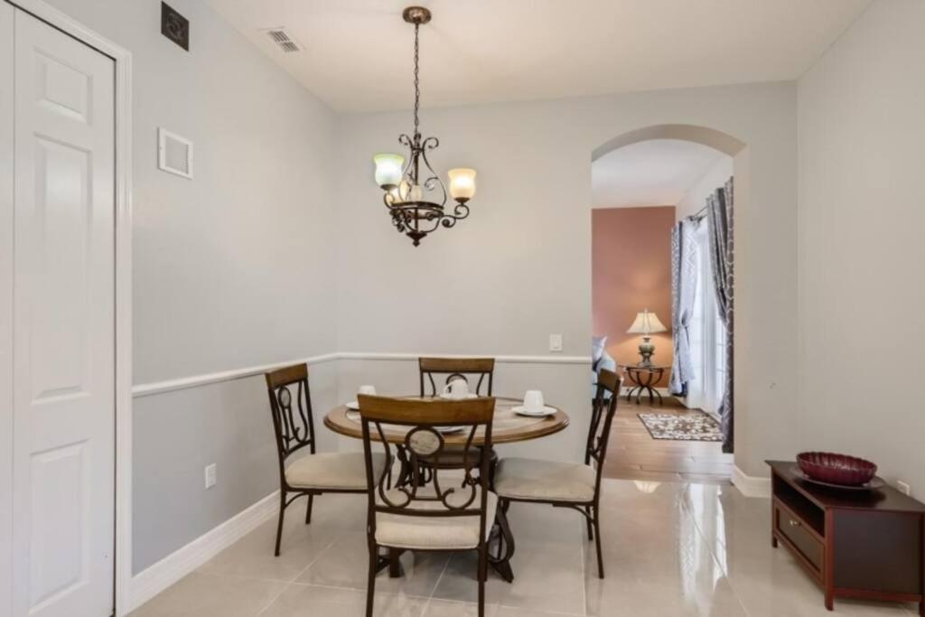 The Marvel Mansion 5Br Pool Home Near Disney World Орландо Экстерьер фото